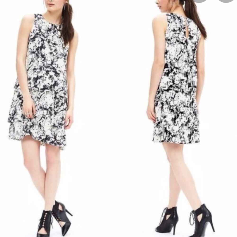 Banana Republic Black & White Tiered Dress (NWT)